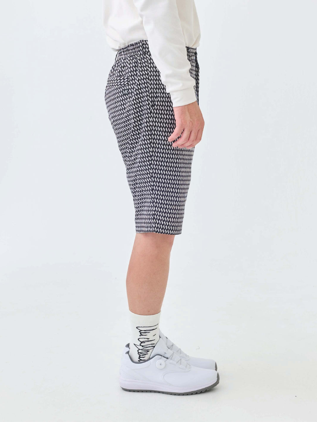 撥水ストレッチハーフタックパンツ