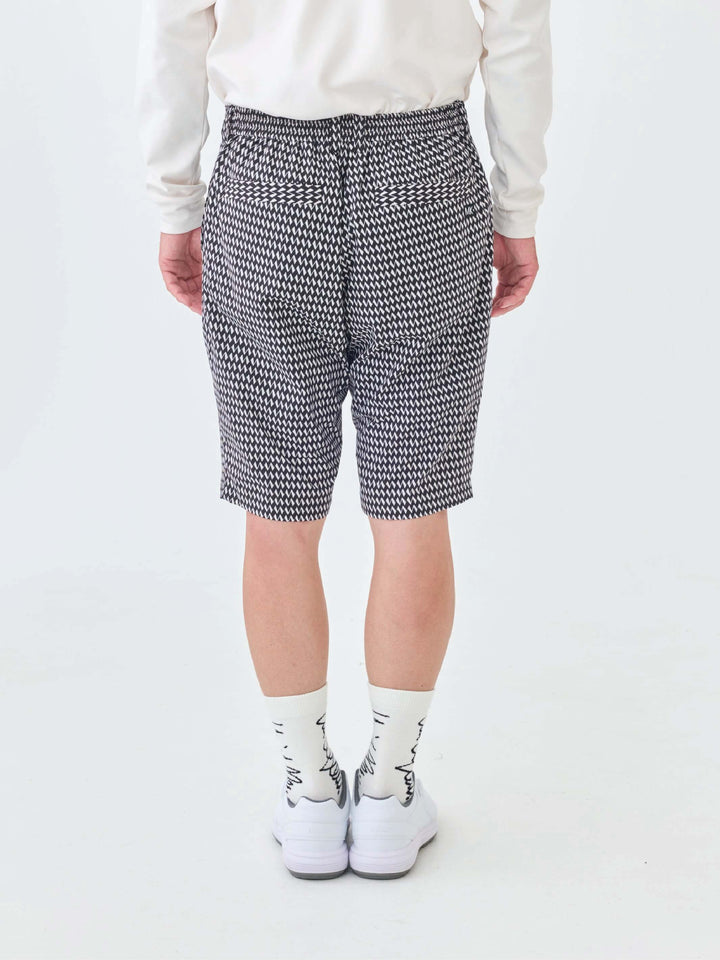 撥水ストレッチハーフタックパンツ