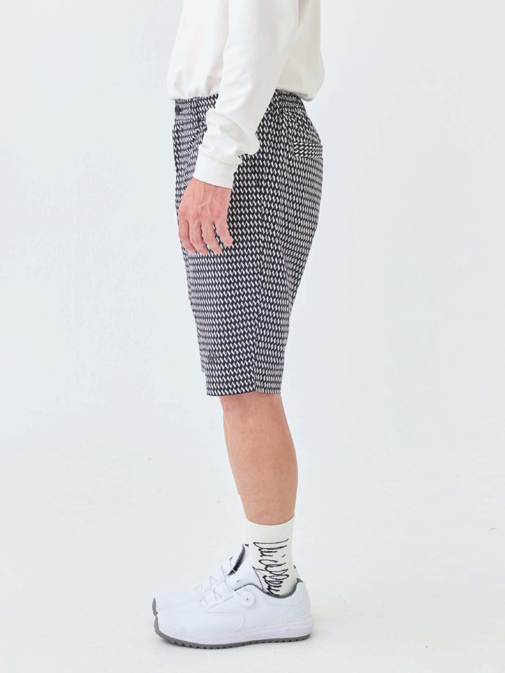 撥水ストレッチハーフタックパンツ