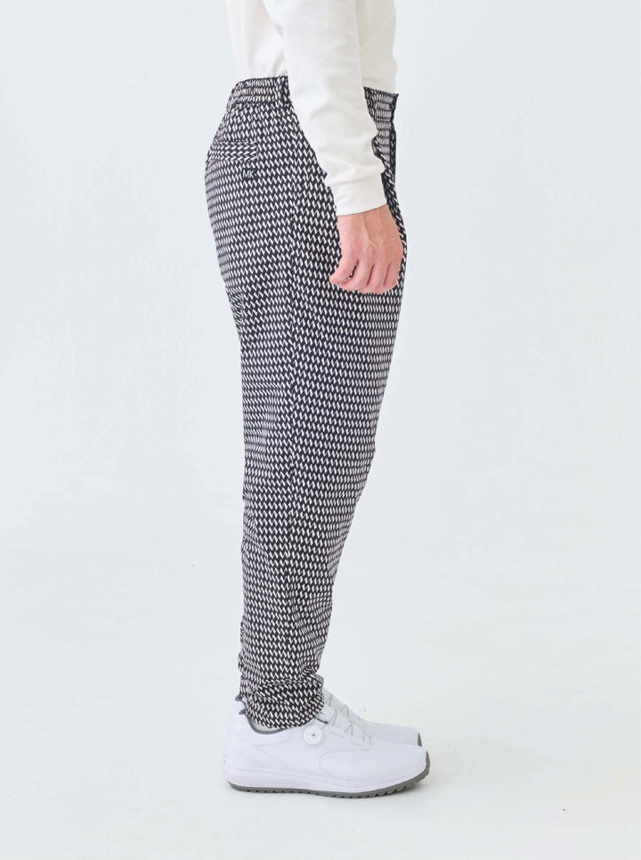 撥水ストレッチタックパンツ