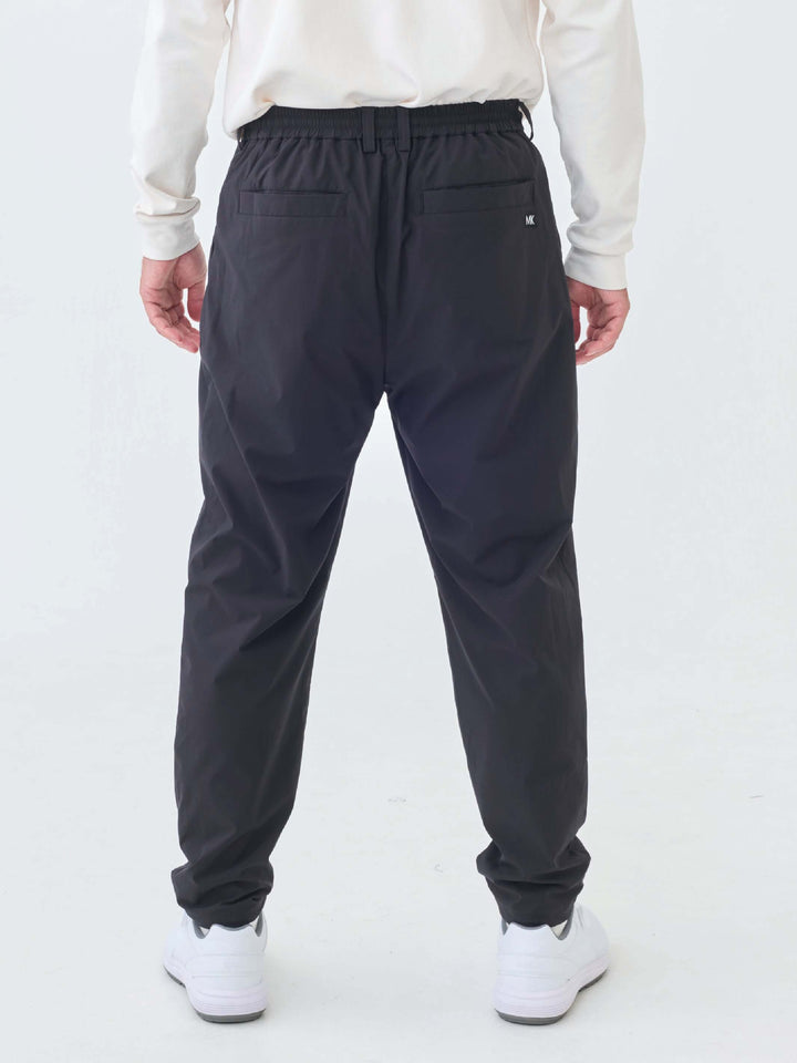 撥水ストレッチタックパンツ