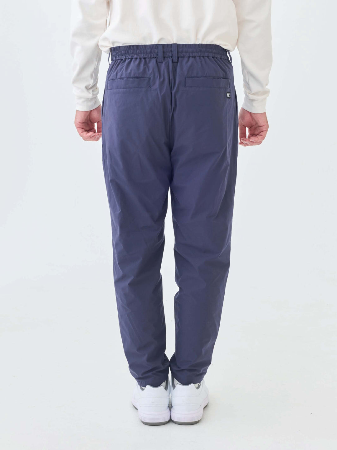 撥水ストレッチタックパンツ