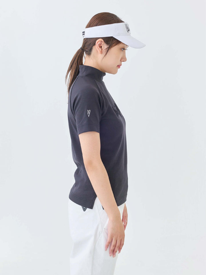 エアリー天竺エンボスサインロゴ半袖モックネック