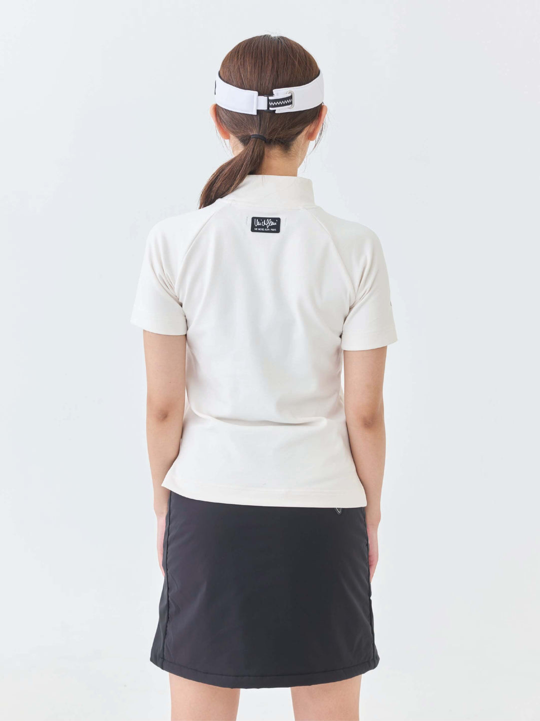 エアリー天竺エンボスサインロゴ半袖モックネック