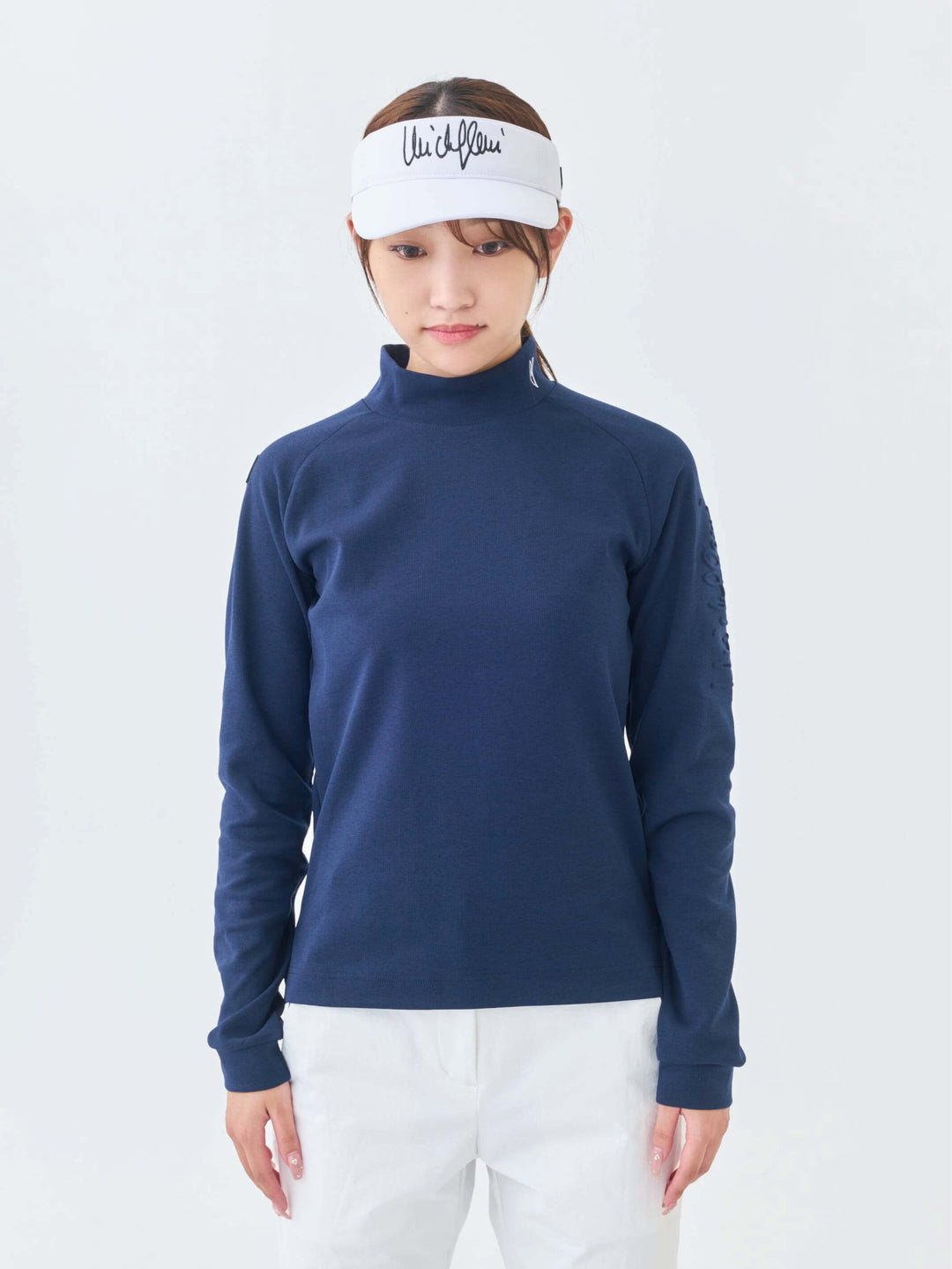 エアリー天竺エンボスサインロゴ長袖モックネック