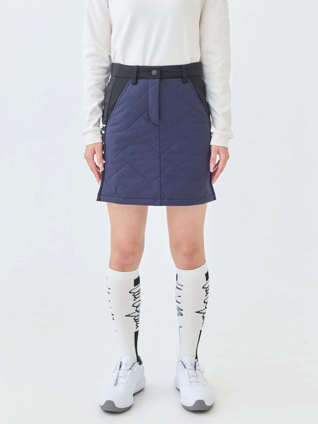 撥水ストレッチキルトスカート