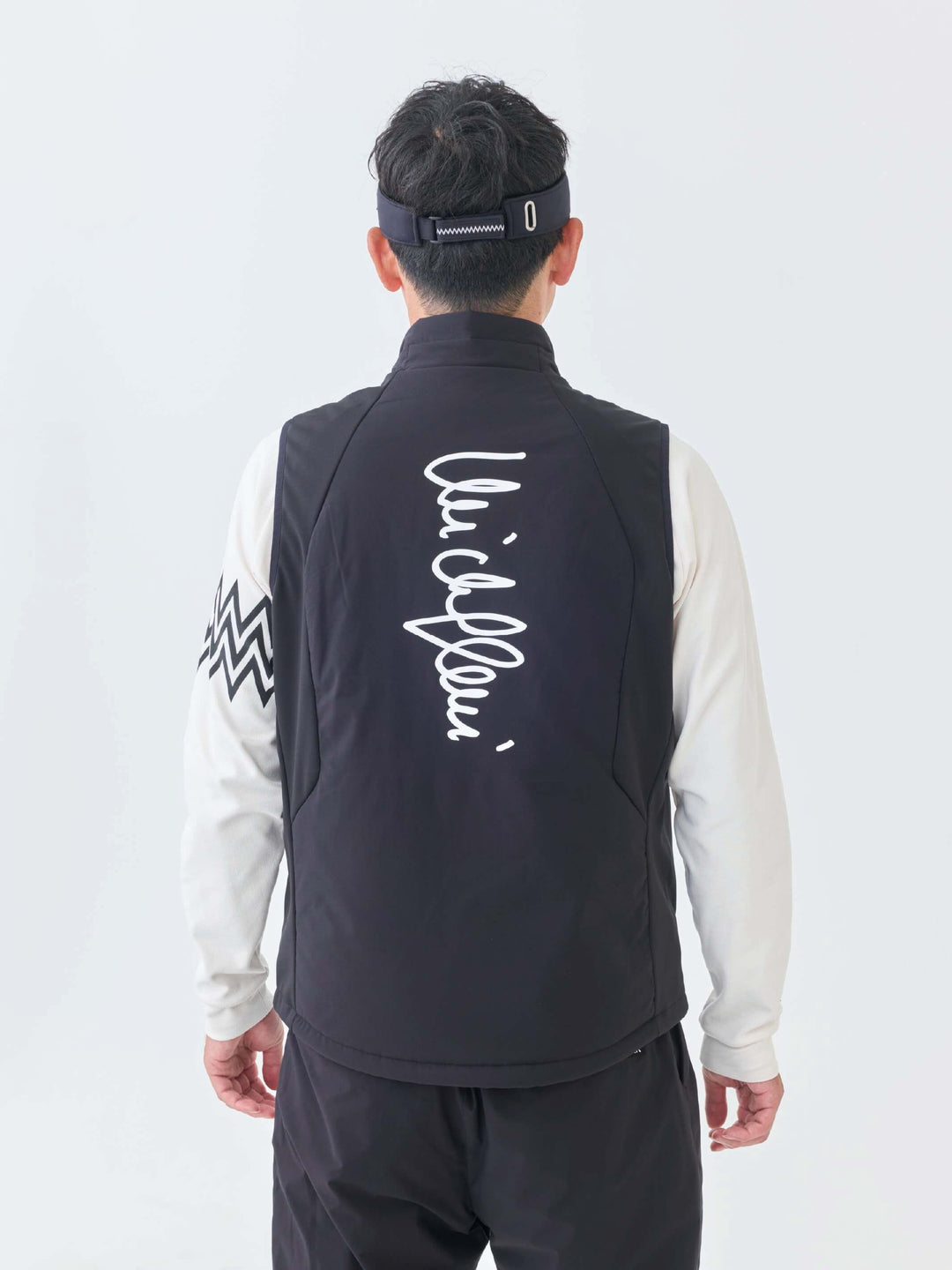 撥水ストレッチキルトフーディーベスト