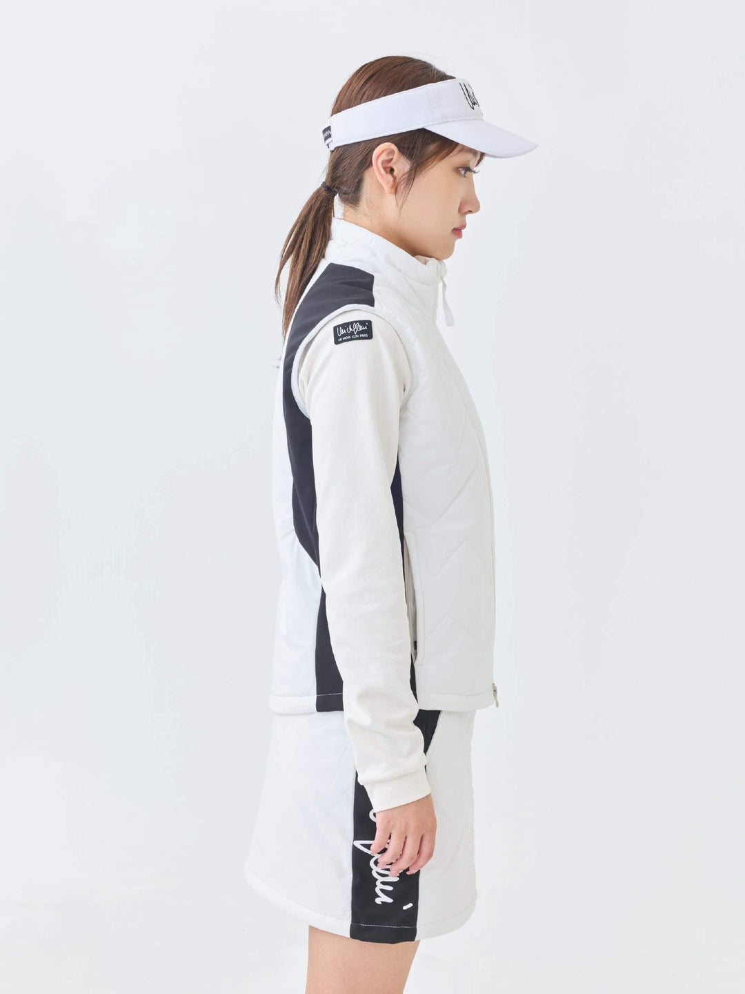 撥水ストレッチキルトフーディーベスト