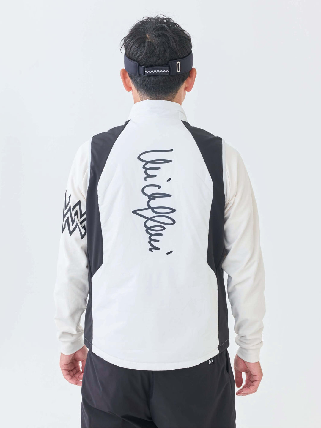 撥水ストレッチキルトフーディーベスト