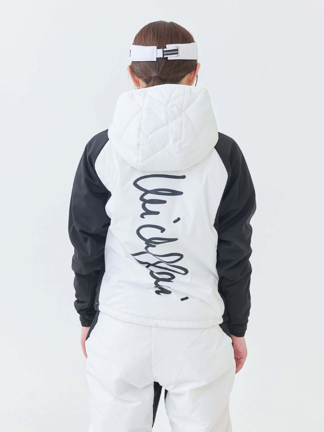 撥水ストレッチキルトフーディーブルゾン