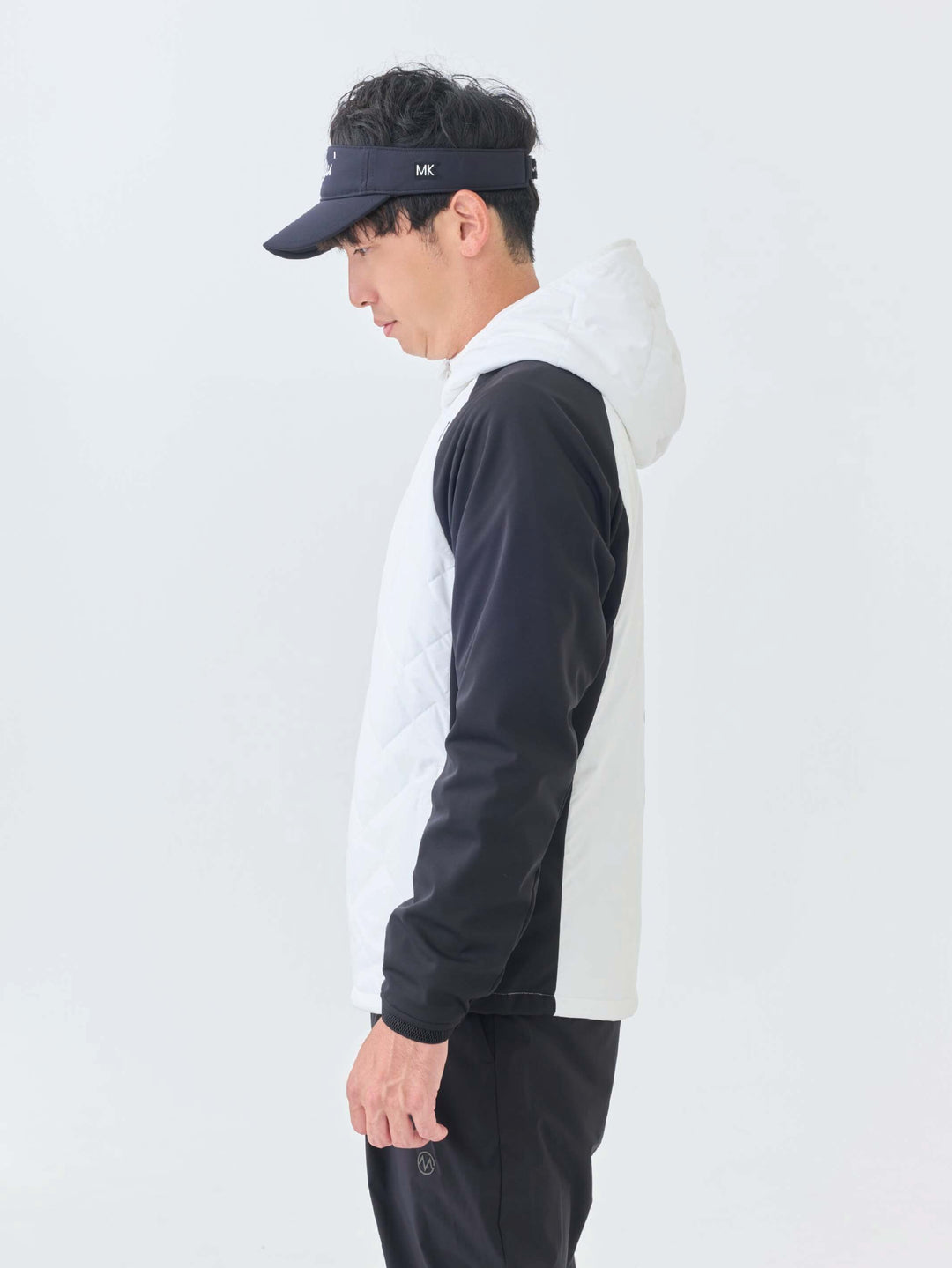 撥水ストレッチキルトフーディーブルゾン