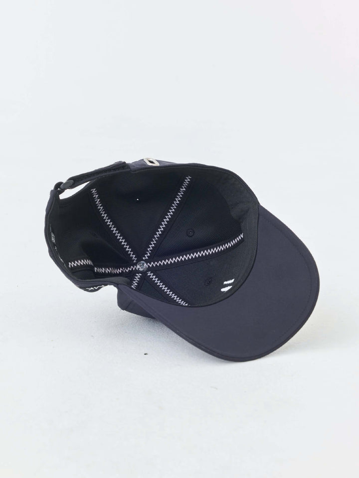 サインロゴ刺繍キャップ